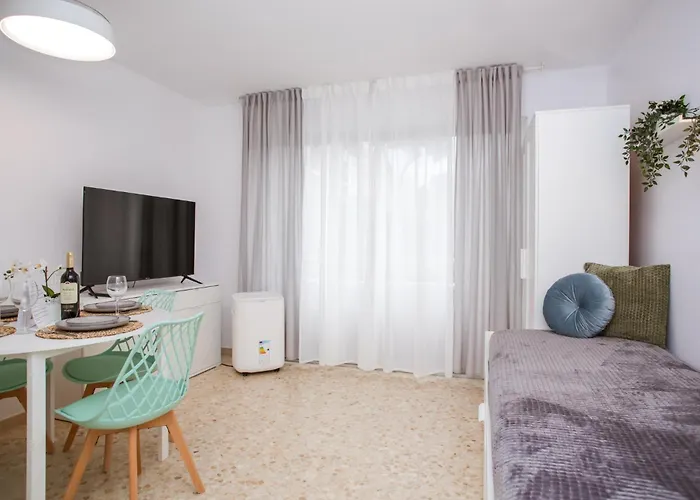 Al14 Estudio A 250 M Playa Fenals, Costa Barava דירה