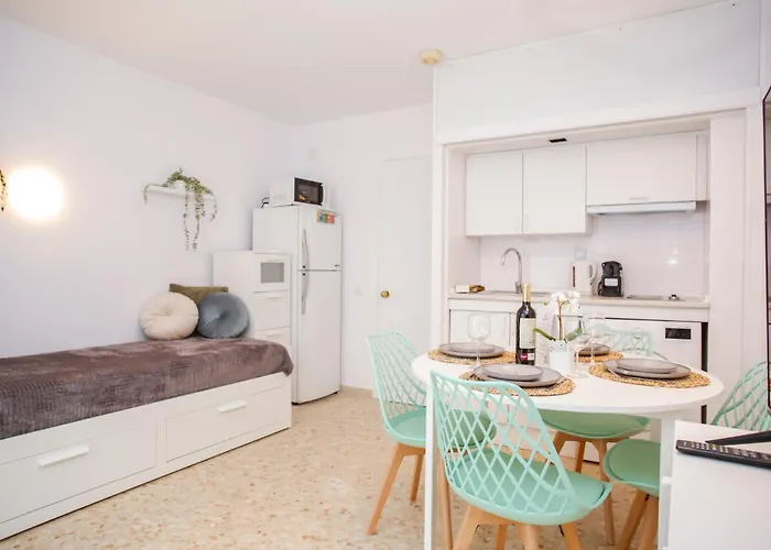 Al14 Estudio A 250 M Playa Fenals, Costa Barava *